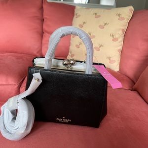 NWT kate spade genuine crossbody handbag